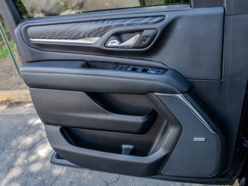 Used 2024 GMC Yukon Denali image 16