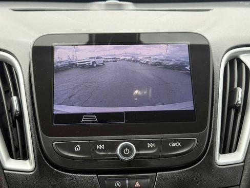 Used 2022 Chevrolet Malibu LS image 22