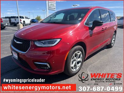Used 2024 Chrysler Pacifica Limited