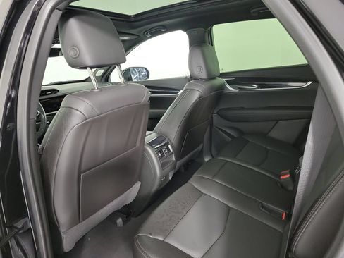Certified 2024 Cadillac XT5 Premium Luxury FWD image 11