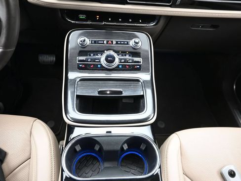 Used 2022 Lincoln Nautilus Reserve w/ Equipment Group 201A AWD/4WD image 28