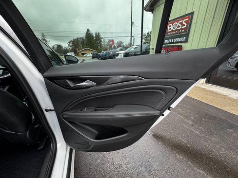 Used 2020 Buick Regal GS image 37