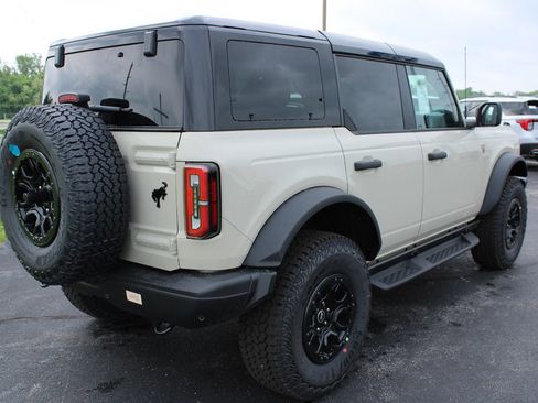 New 2026 Ford Bronco Badlands AWD/4WD image 16