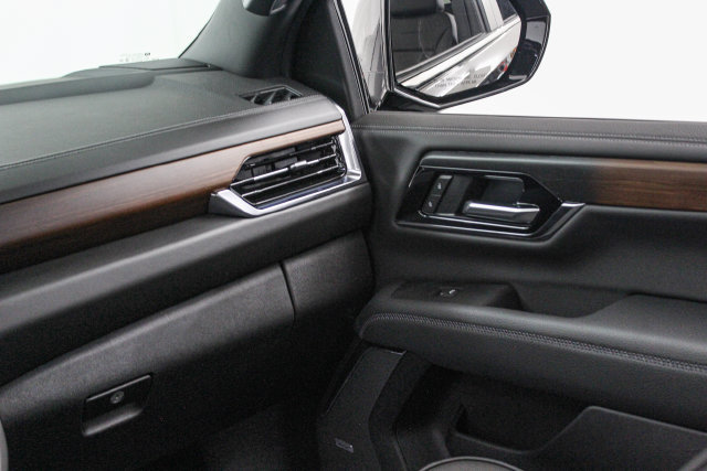 Certified 2026 GMC Yukon Denali w/ Sun & Power Step Package AWD/4WD image 26