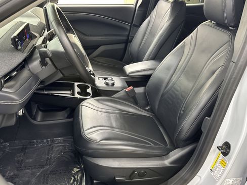 Used 2022 Ford Mustang Mach-E Premium image 4