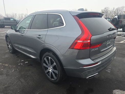 Used 2021 Volvo XC60 T5 Inscription image 3