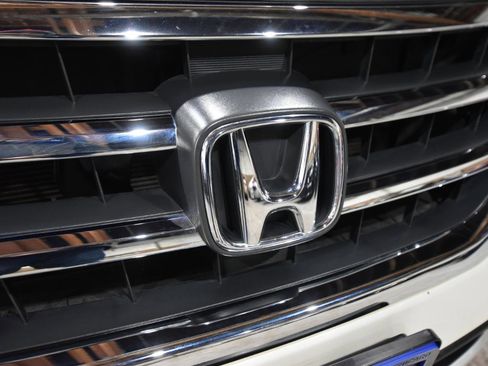 Used 2013 Honda Crosstour EX-L image 3