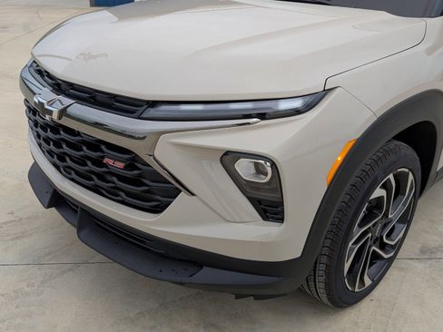 New 2026 Chevrolet TrailBlazer RS w/ Convenience Package AWD/4WD image 9