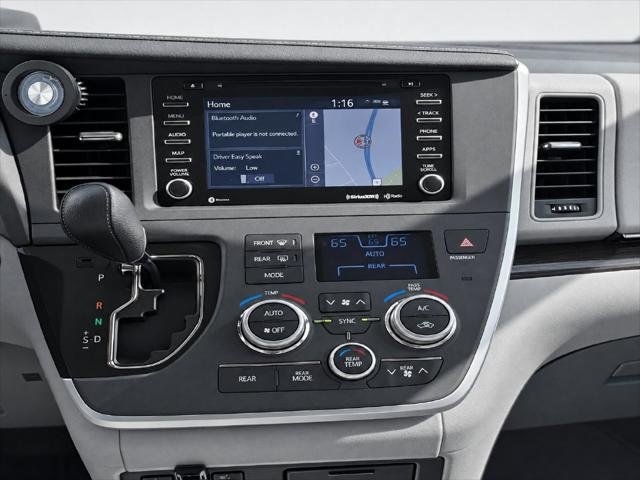 Certified 2020 Toyota Sienna XLE Premium w/ Carpet Mat Package AWD/4WD image 15