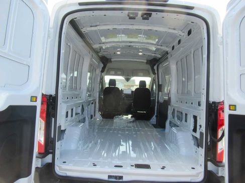 New 2026 Ford Transit 250 148 Medium Roof RWD image 12