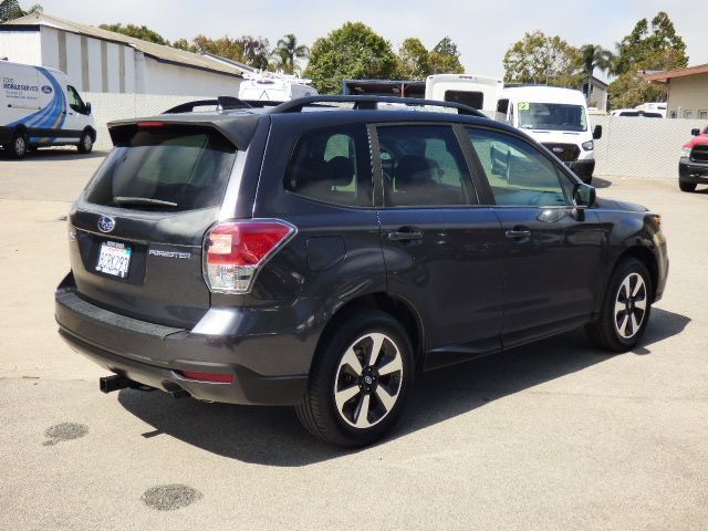 Used 2018 Subaru Forester 2.5i Premium w/ Popular Package #2A AWD/4WD image 3