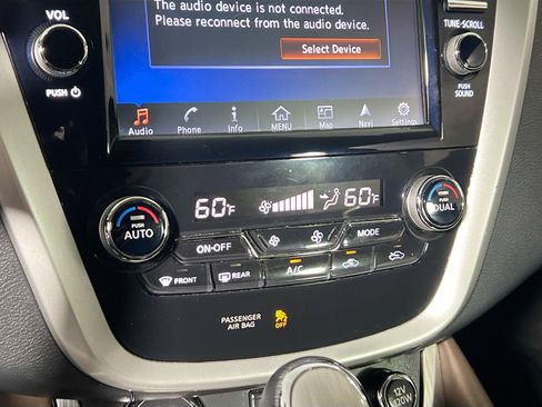 Used 2016 Nissan Murano SL w/ SL Technology Package FWD image 27