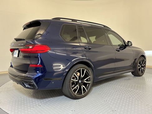 Used 2022 BMW X7 xDrive40i w/ M Sport Package AWD/4WD image 8