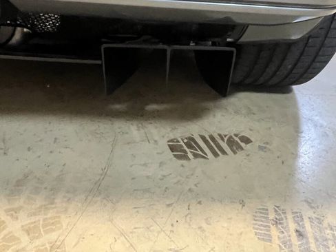 Used 2006 Ford GT RWD image 27