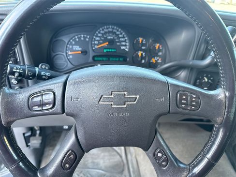 Used 2005 Chevrolet Tahoe LS w/ Skid Plate Package, Off Road image 7