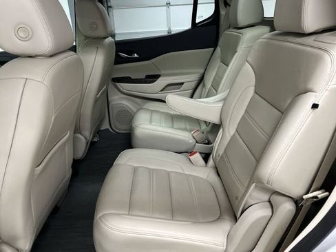 Certified 2021 GMC Acadia Denali w/ Denali Technology Package AWD/4WD image 26