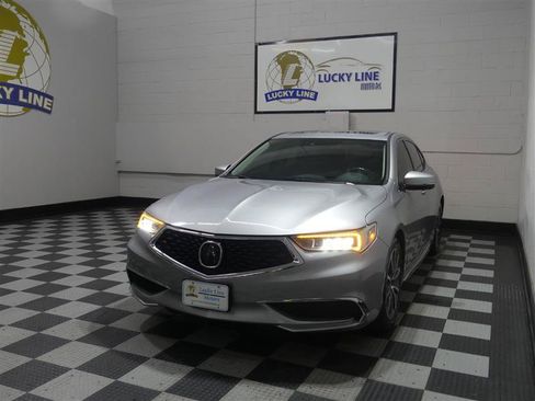 Used 2018 Acura TLX V6 w/ Technology Package FWD image 4