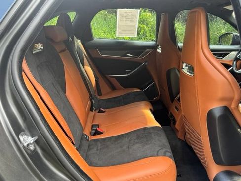 Used 2024 Jaguar F-PACE SVR AWD/4WD image 17