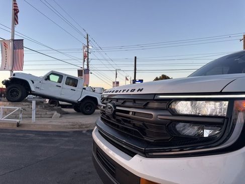 Used 2025 Ford Expedition Tremor image 15