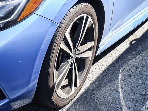 Used 2021 Nissan Sentra SR w/ SR Premium Package image 4