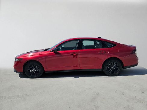 Used 2025 Honda Accord SE image 6
