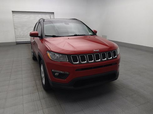 Used 2018 Jeep Compass Latitude w/ Popular Equipment Group FWD image 14