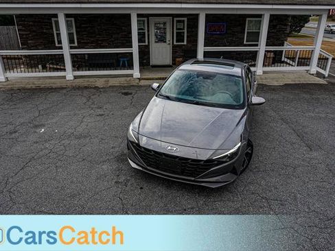 Used 2024 Hyundai Elantra SEL w/ Convenience Package image 3