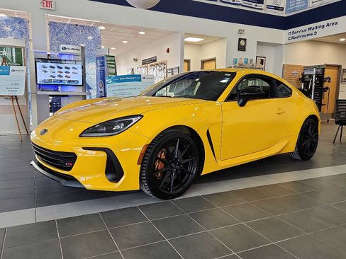 New 2026 Subaru BRZ Series.Yellow image 2
