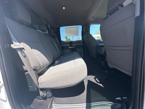 Used 2017 Ford F150 XLT AWD/4WD image 11