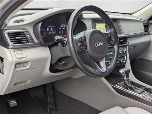 Used 2016 Kia Optima EX w/ Premium Package FWD image 2