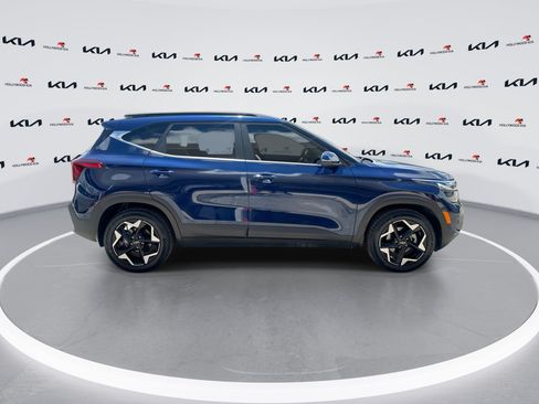 Certified 2024 Kia Seltos EX FWD image 9