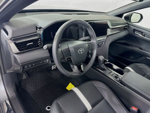 Certified 2026 Toyota Camry SE w/ Convenience Package FWD image 9