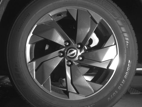 Used 2025 Nissan Rogue SV image 14