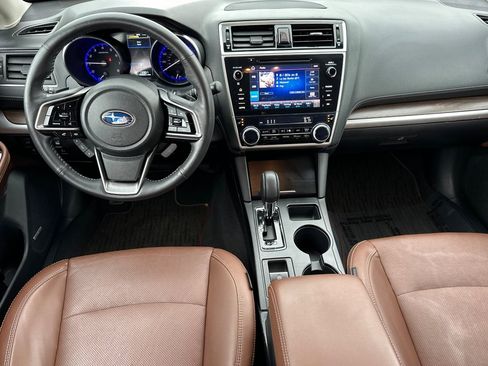 Used 2019 Subaru Outback 3.6R Touring w/ Popular Package #3A image 17