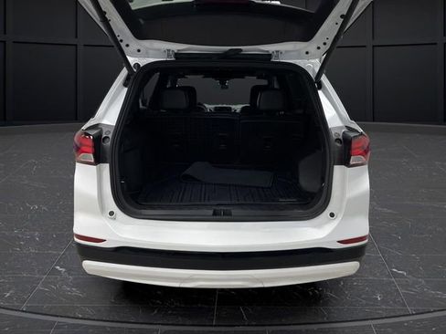 Used 2024 Chevrolet Equinox RS w/ RS Leather Package image 15