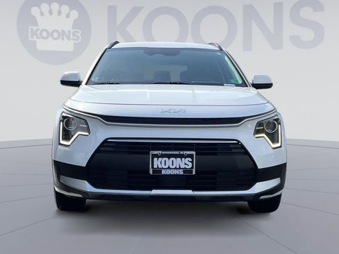 Used 2023 Kia Niro EX FWD image 19