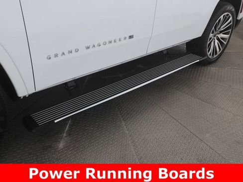 Used 2025 Jeep Grand Wagoneer 4WD image 15