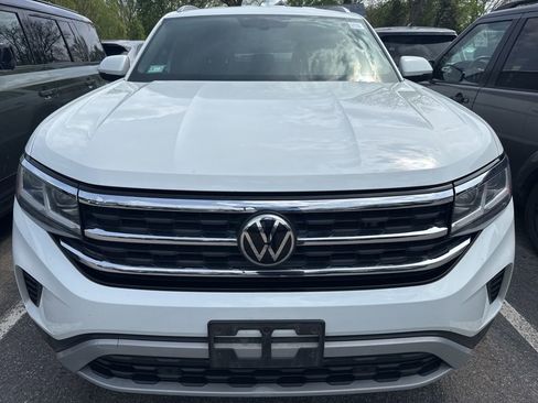Used 2022 Volkswagen Atlas Cross Sport SE FWD image 2