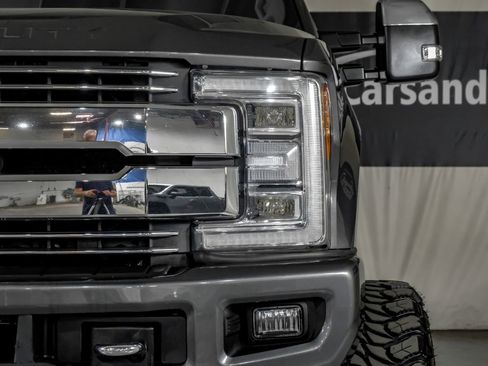 Used 2019 Ford F350 Lariat w/ Lariat Ultimate Package AWD/4WD image 41