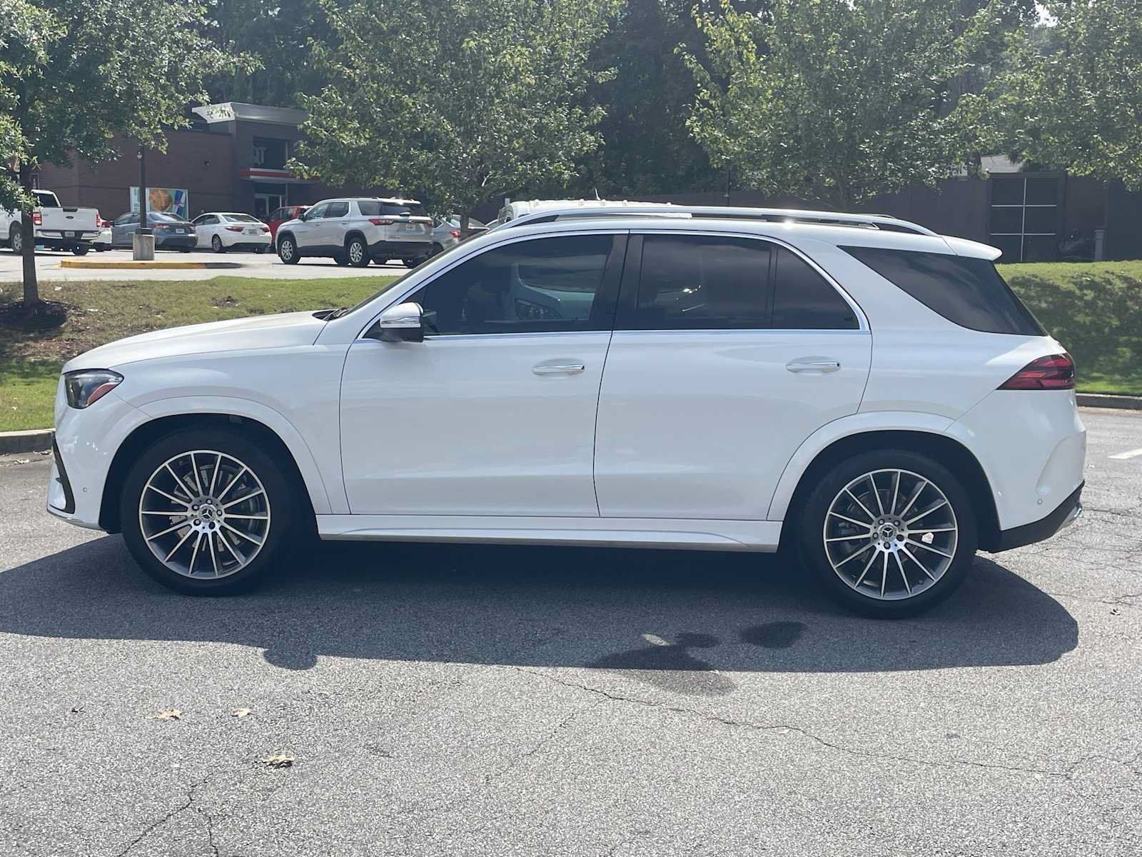 Used 2026 Mercedes-Benz GLE 450 4MATIC image 2