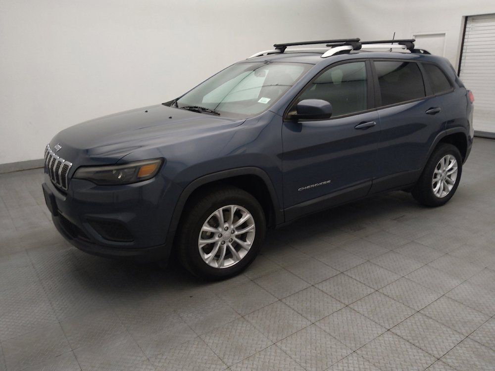 Used 2020 Jeep Cherokee Latitude w/ Cold Weather Group AWD/4WD image 2