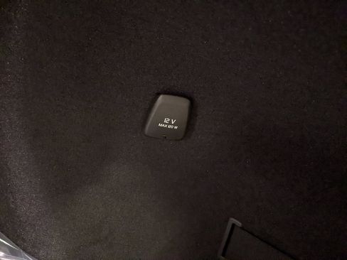 New 2026 Volvo XC90 B6 Plus w/ Protection Package Premier image 28