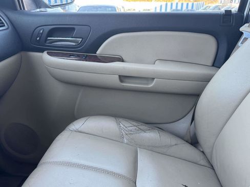 Used 2007 Chevrolet Suburban LTZ w/ LTZ Preferred Equipment Group image 25