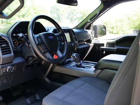 Used 2017 Ford F150 XLT w/ Equipment Group 302A Luxury AWD/4WD image 22