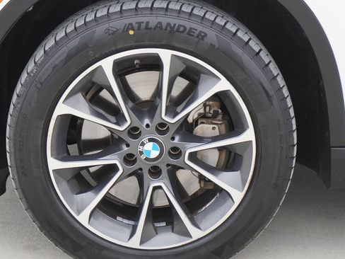 Used 2015 BMW X5 xDrive50i image 4
