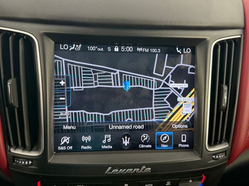 Used 2020 Maserati Levante GranSport AWD/4WD image 17
