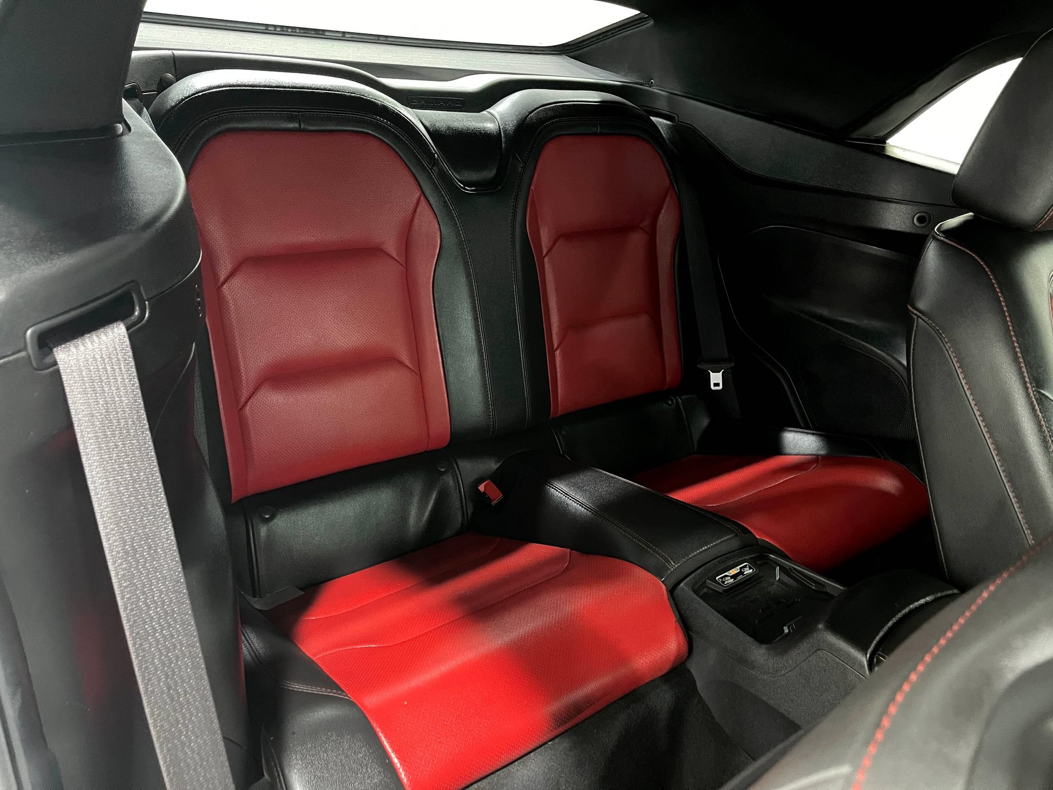 Used 2018 Chevrolet Camaro SS RWD image 30