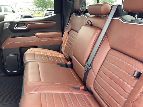 Used 2025 GMC Sierra 1500 Denali Ultimate AWD/4WD image 13