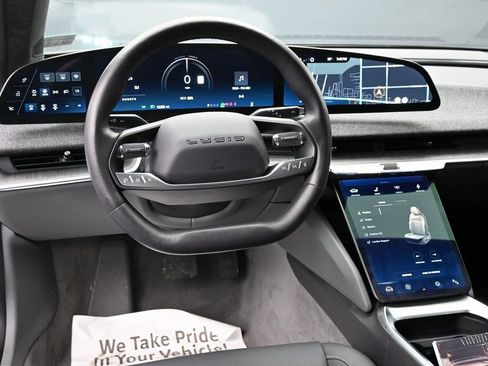 Used 2024 Lucid Air Pure image 29