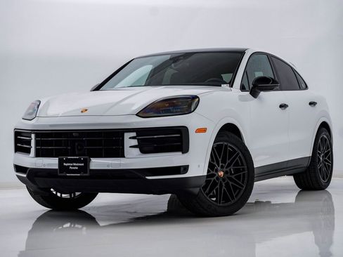 Certified 2025 Porsche Cayenne Coupe AWD/4WD image 1